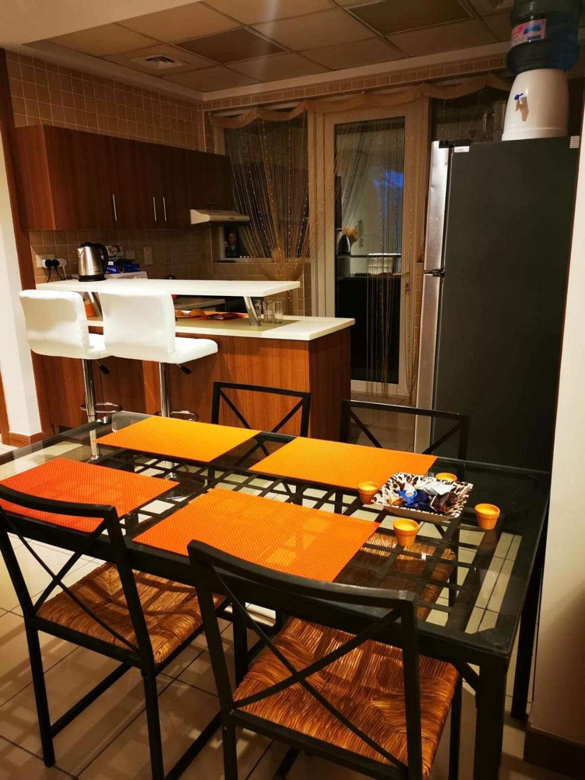 Serenity Paradise 2Br In Marina Dubái Habitación foto